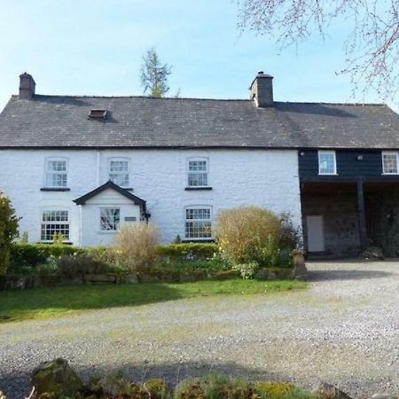 Llanwrthwl Dolifor 아파트 외부 사진